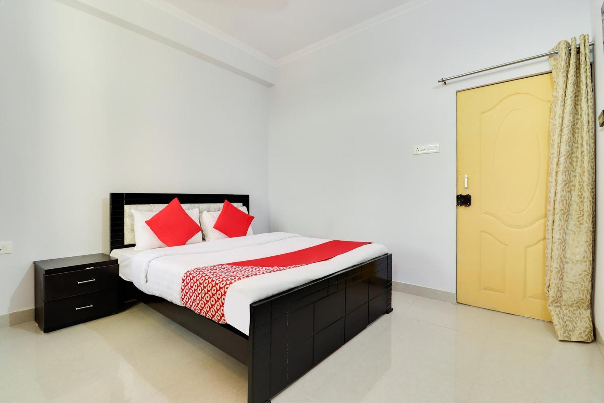 Hotel O Vgs Chinhat Екстер'єр фото